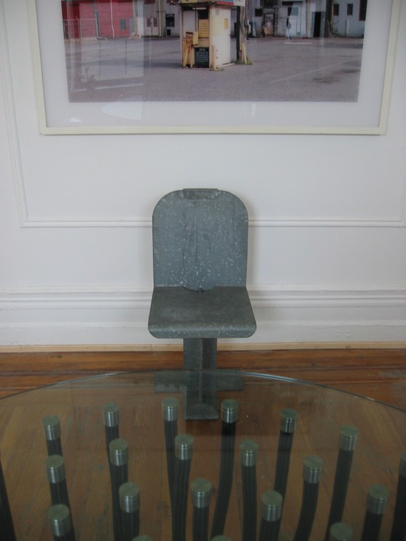 isamu-noguchi-galvanized-chair-1938-roy-arden-photo
